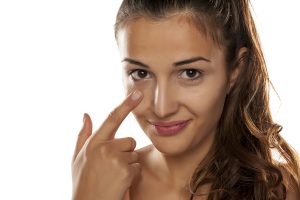 Oito dicas para evitar alergias e infecções nos olhos